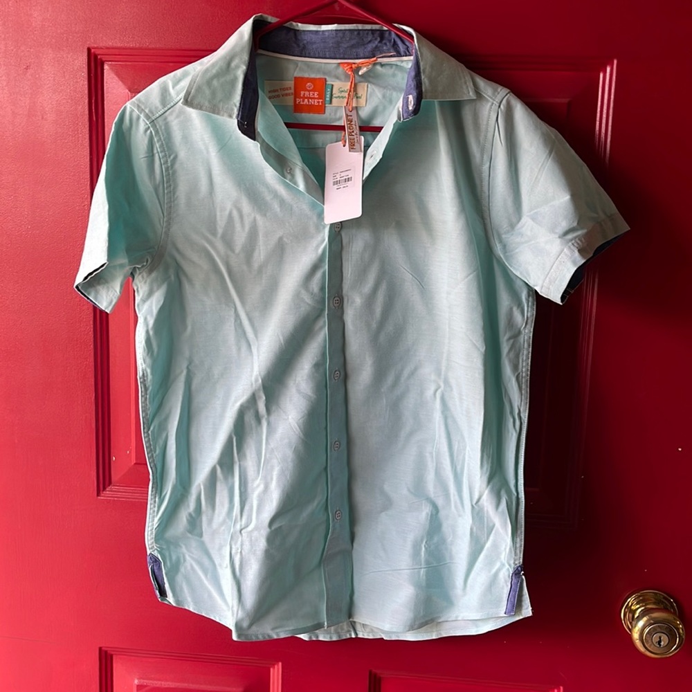 Free planet Shirt